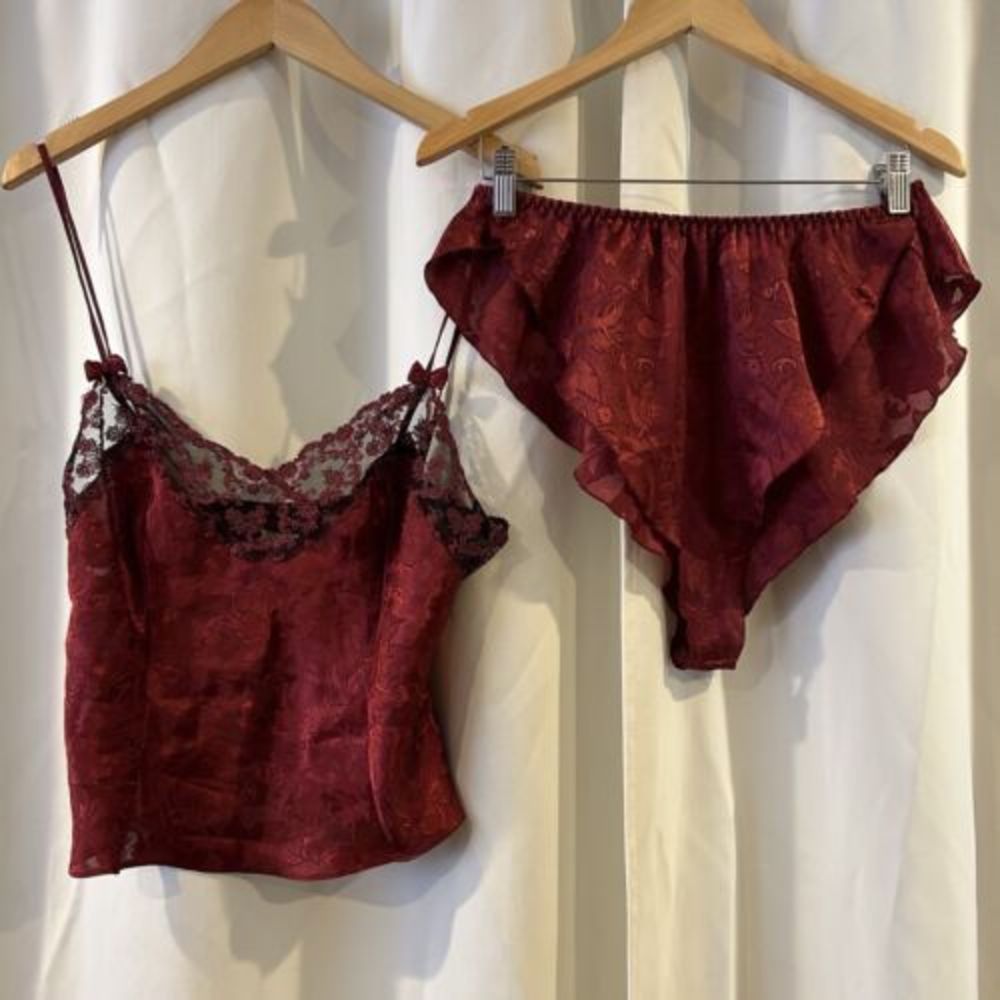 Victoria’s Secret Vintage Lingerie Two Piece Set Size Medium Lace